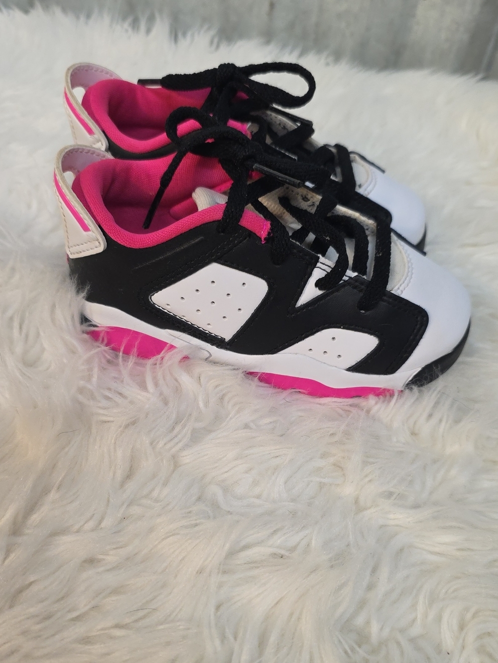 Jordan Kids Black, White & Pink Low-Top Sneakers